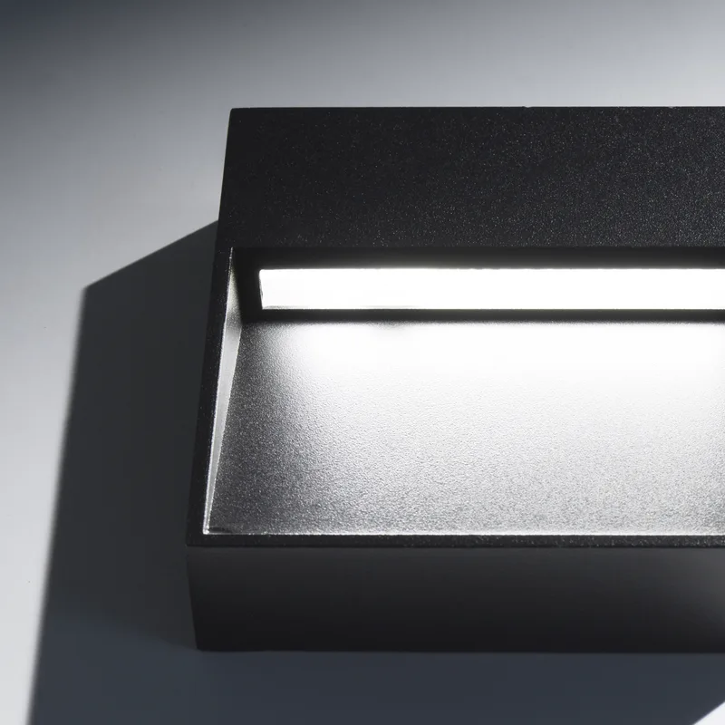 Aplique de pared exterior OKTA LED 6W IP65 de Leuk